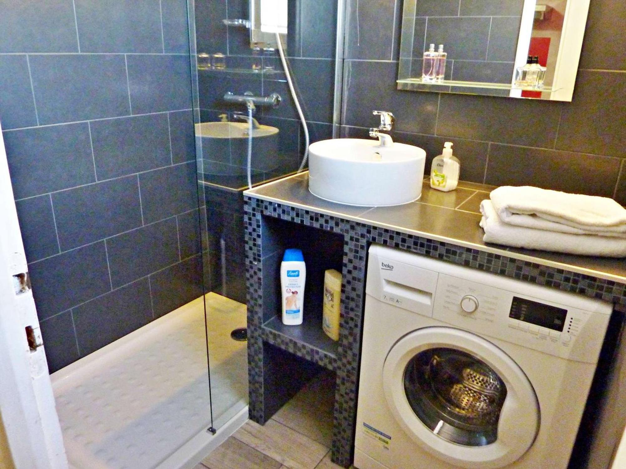 Duplex Renove Avec Clim, Terrasse Et Parking A Marseillan - Fr-1-387-162アパートメント エクステリア 写真